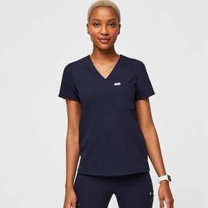 FIGS Catarina one pocket Scrub Top